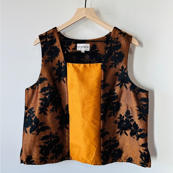 Vintage Brown & Black Metallic Contrasting Panel Jacquard Vest By Lily & Taylor - Picture 3 of 9